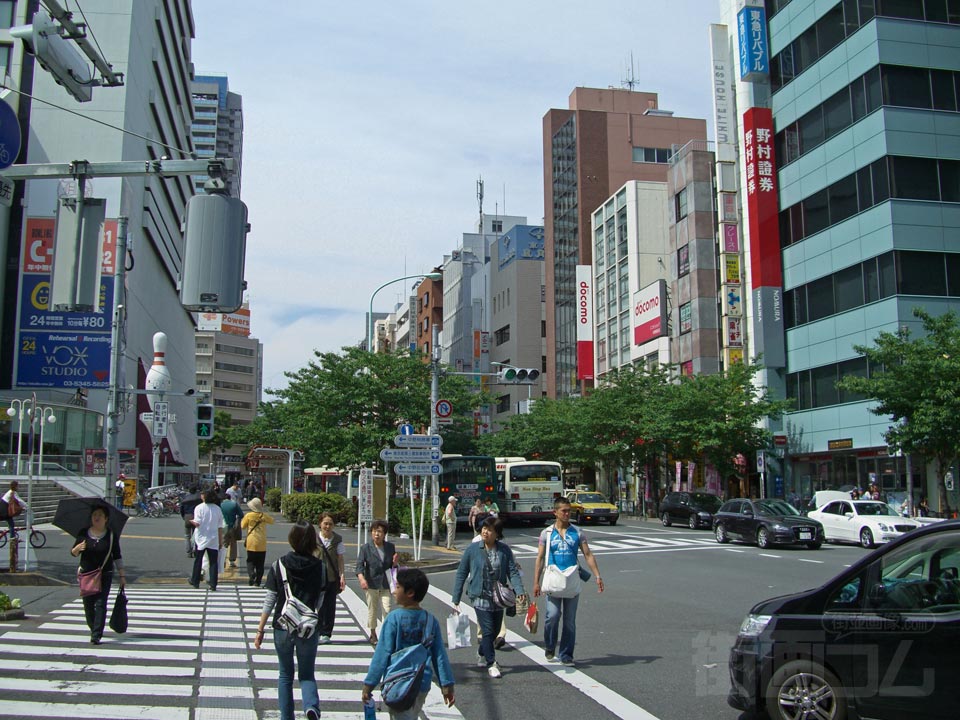 中野区役所前交差点