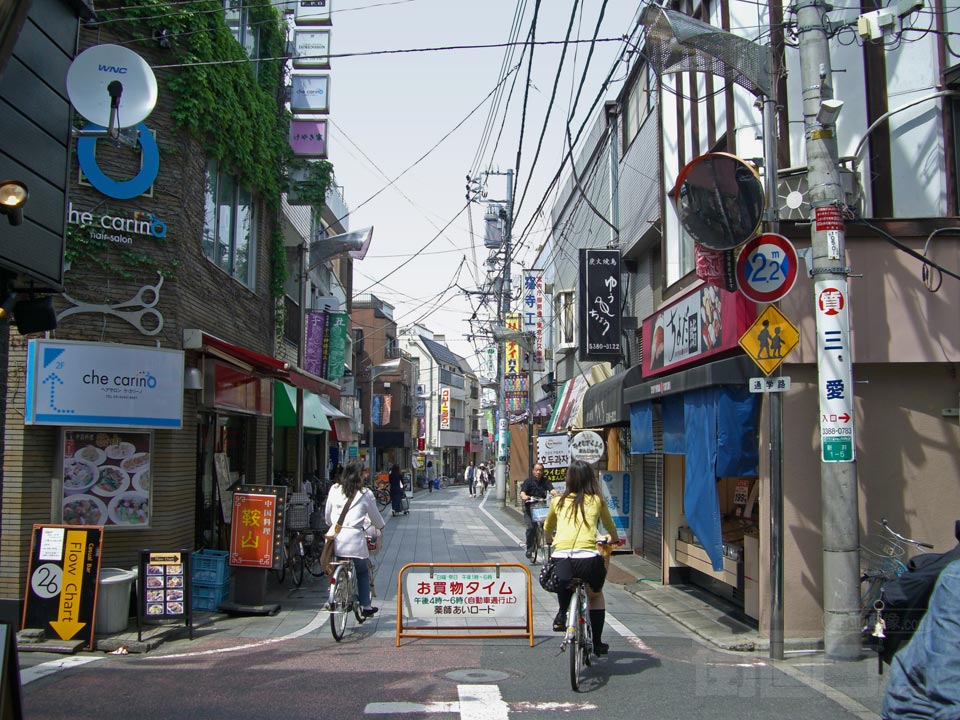 薬師あいロード商店街