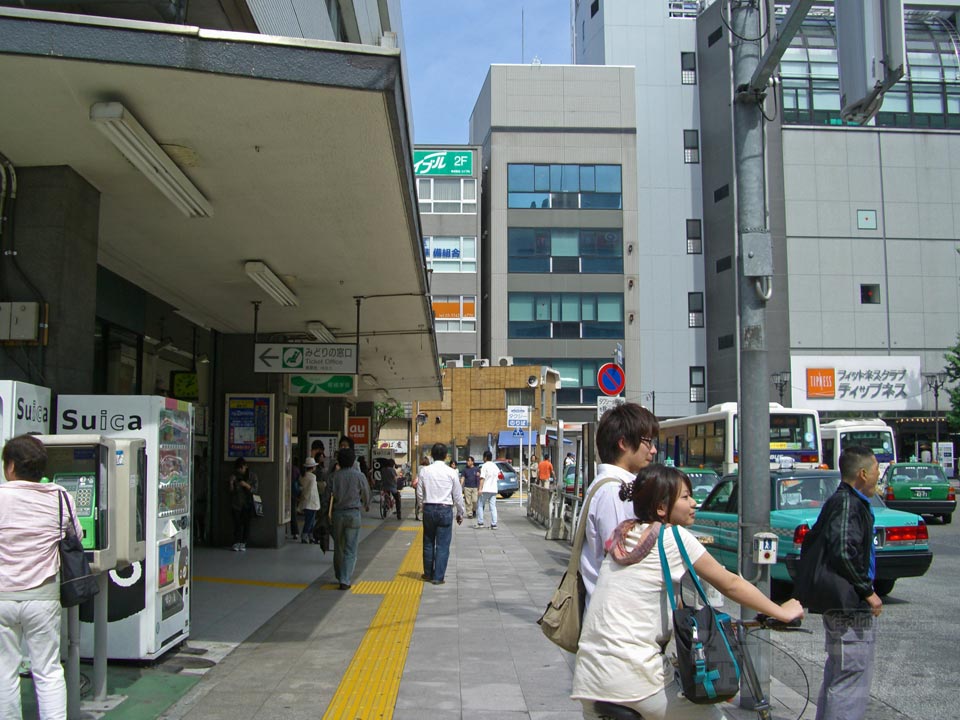 JR中野駅南口前