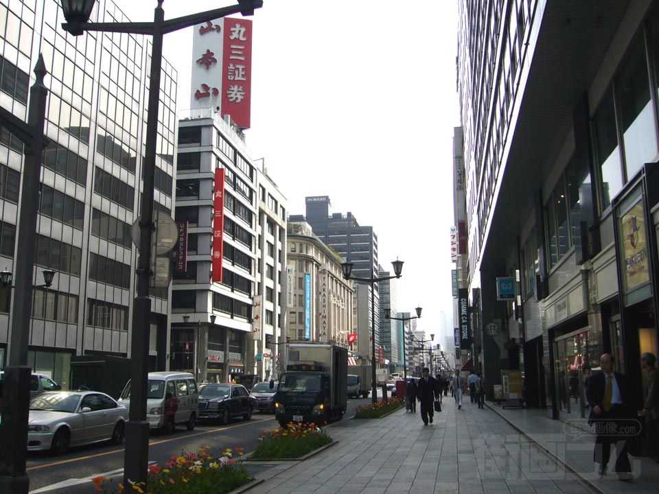 中央通り(国道15号線)