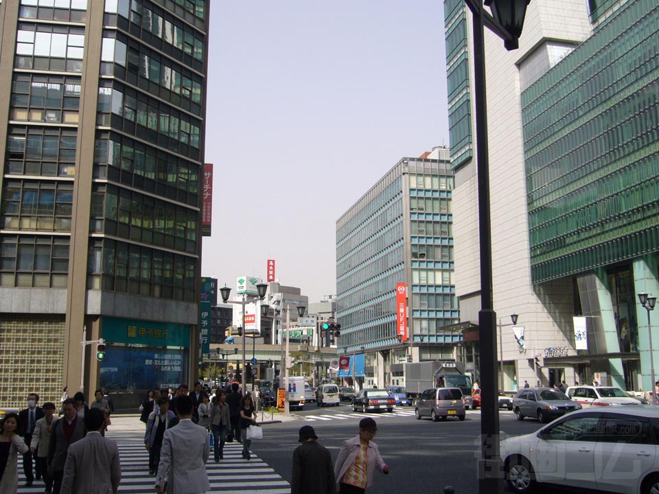 日本橋交差点