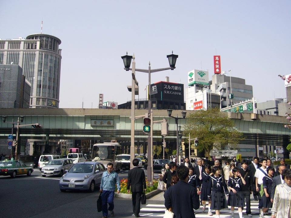 中央通り(国道1号線)
