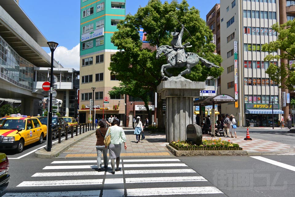 JR・京成日暮里駅東口前