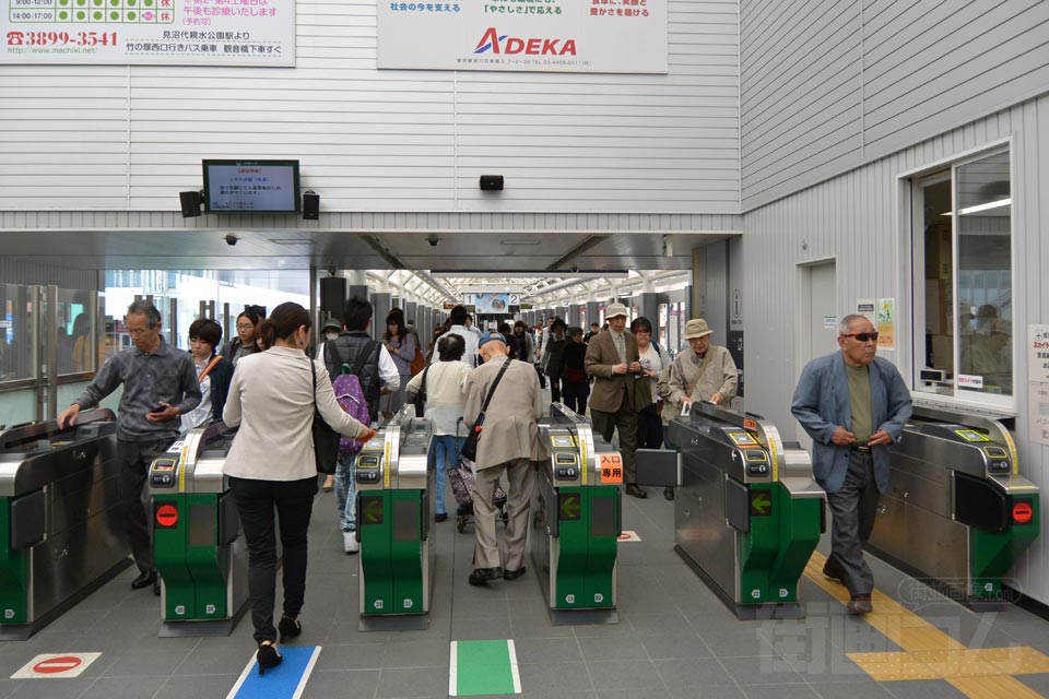 東京都交通局日暮里駅改札口