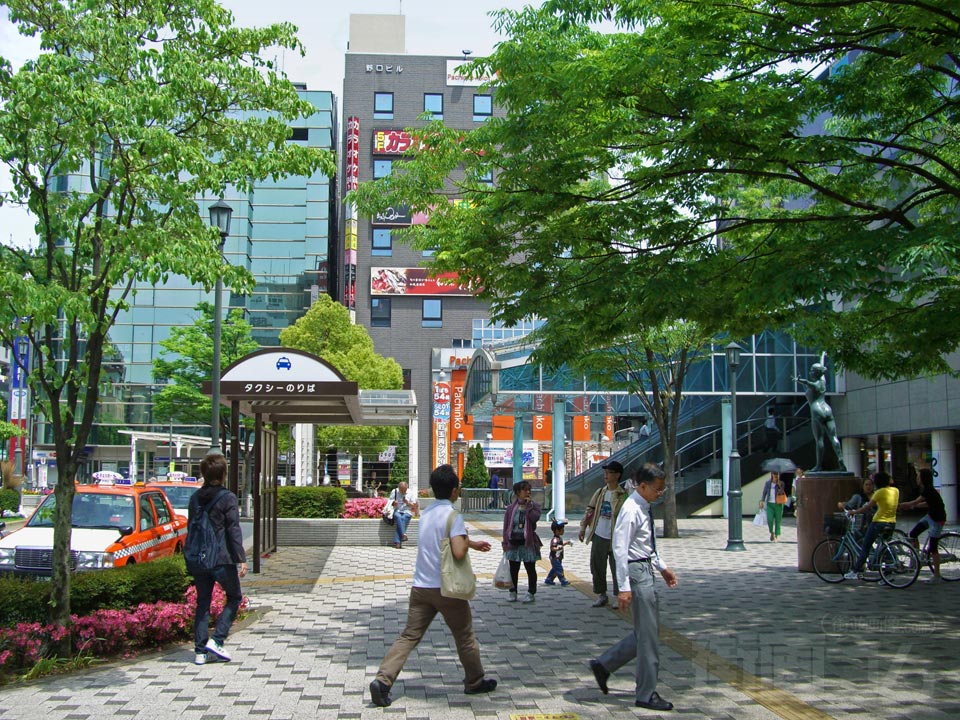 東京メトロ西葛西駅北口前