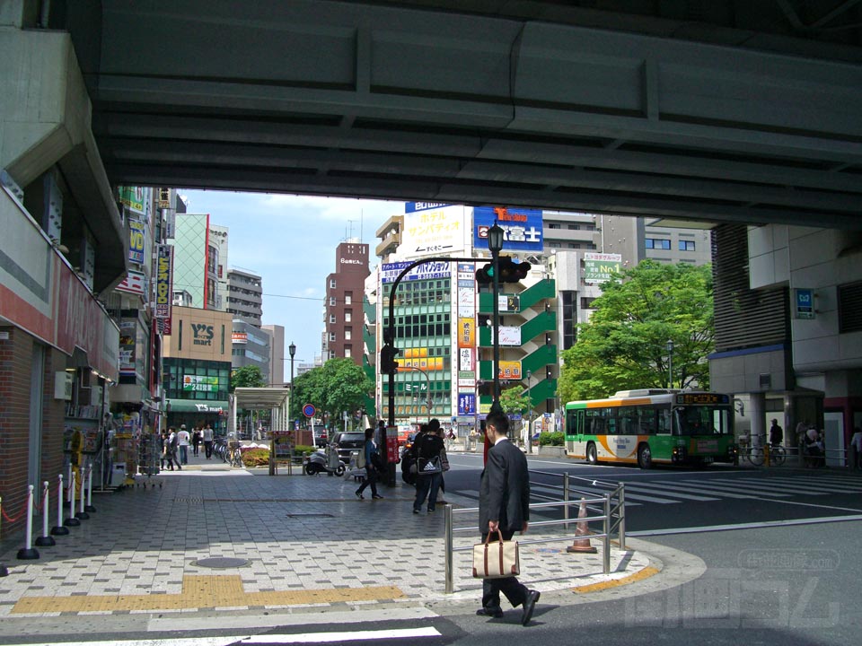 東京メトロ西葛西駅南口前