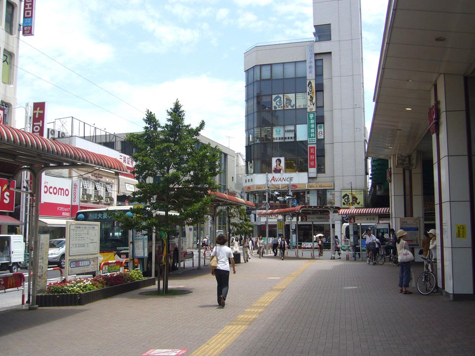 JR西荻窪駅北口前