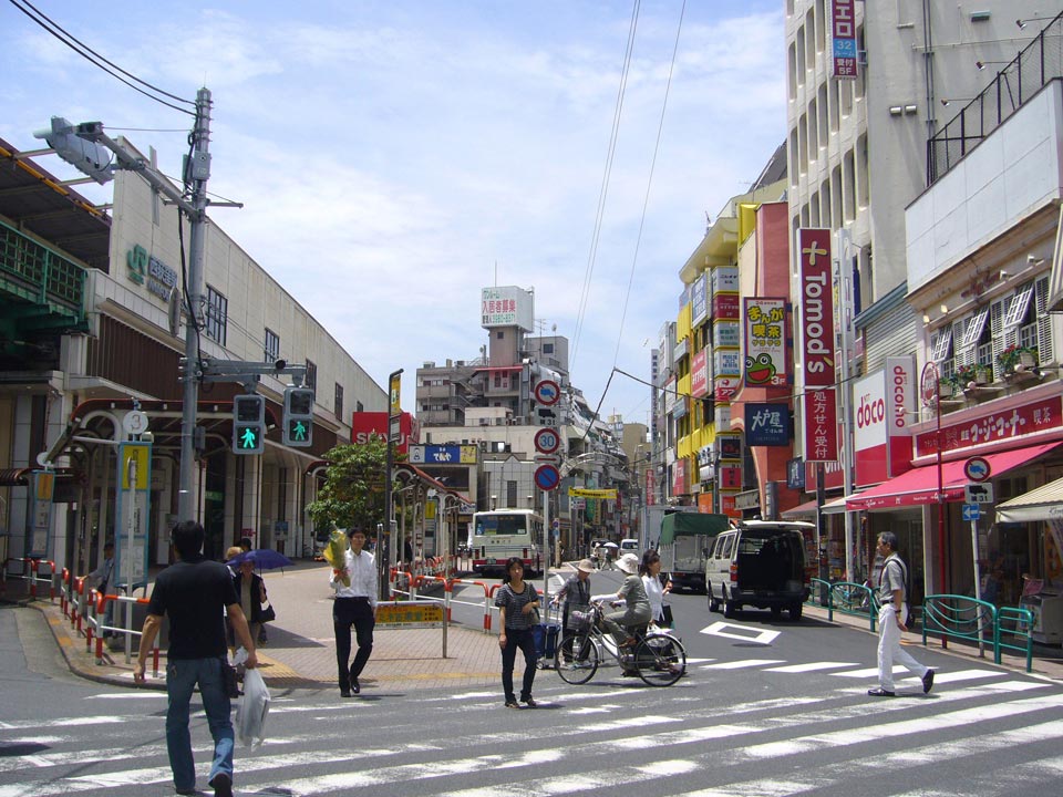 JR西荻窪駅スクランブル交差点