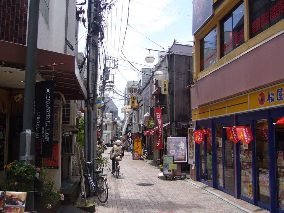 サカエ通り