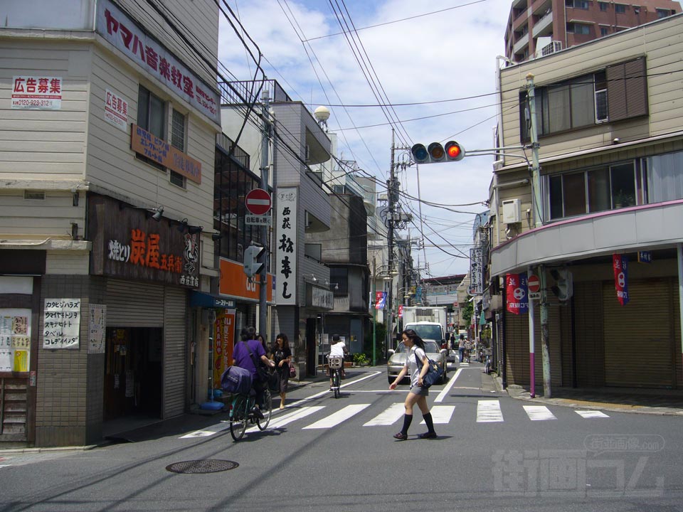 西荻南二丁目交差点