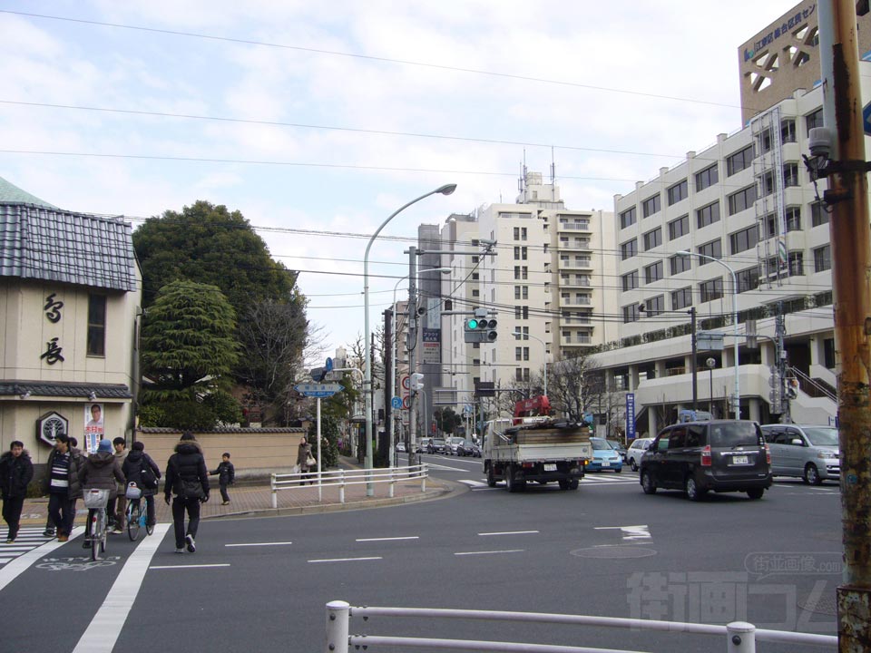 区民センター前交差点