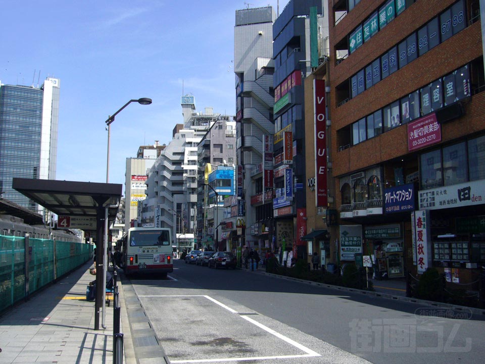 JR荻窪駅西口南側前