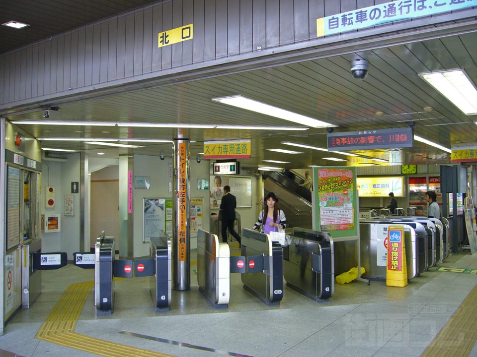 JR王子駅北口写真画像