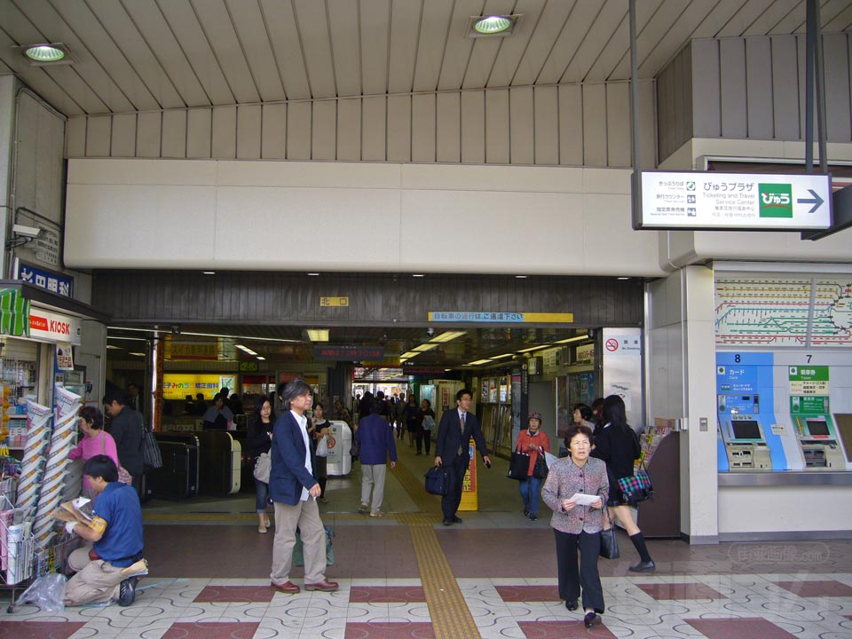 JR王子駅北口写真画像