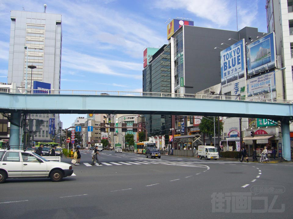 王子駅前交差点写真画像