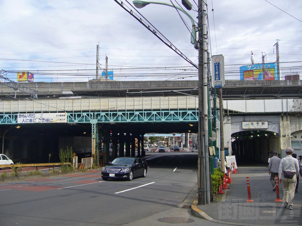 JR王子駅中央口前写真画像