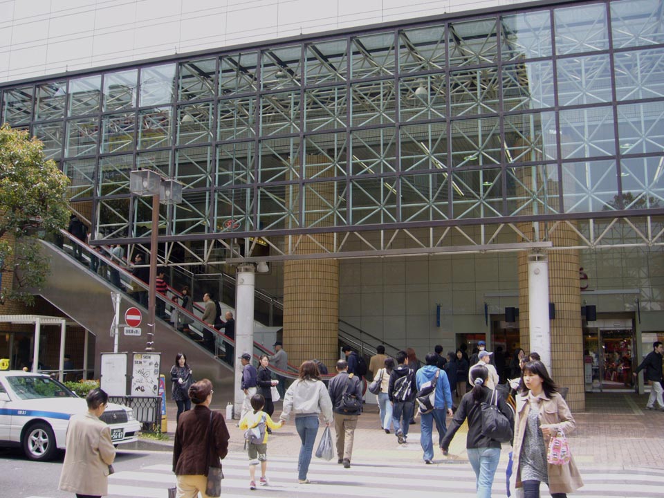 JR大森駅東口