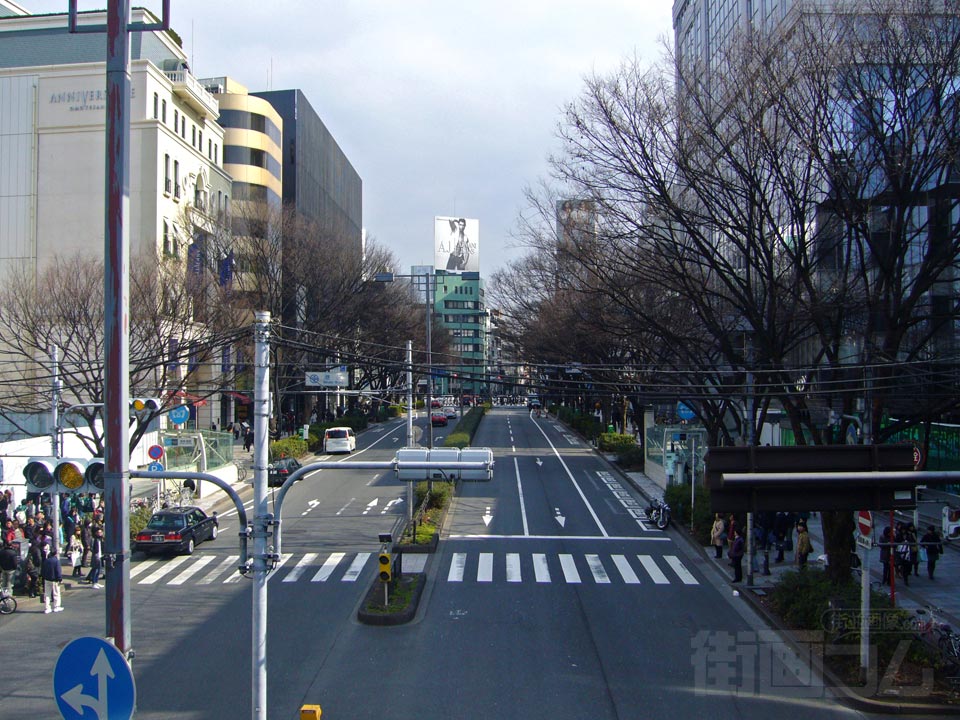 表参道(都道413号線)