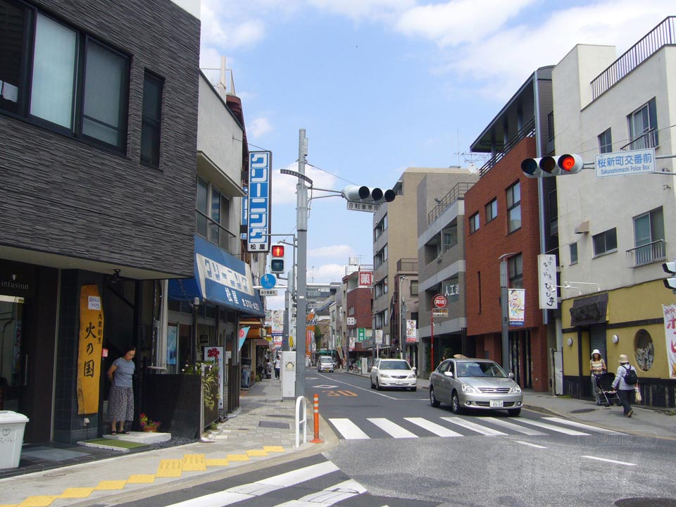 桜新町商店街・サザエさん通り
