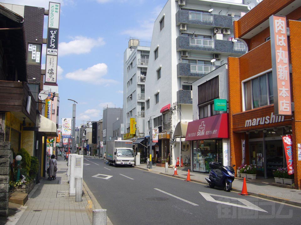 桜新町商店街・サザエさん通り