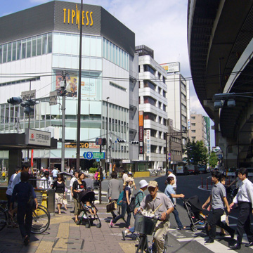 東京都世田谷区三軒茶屋駅前写真画像