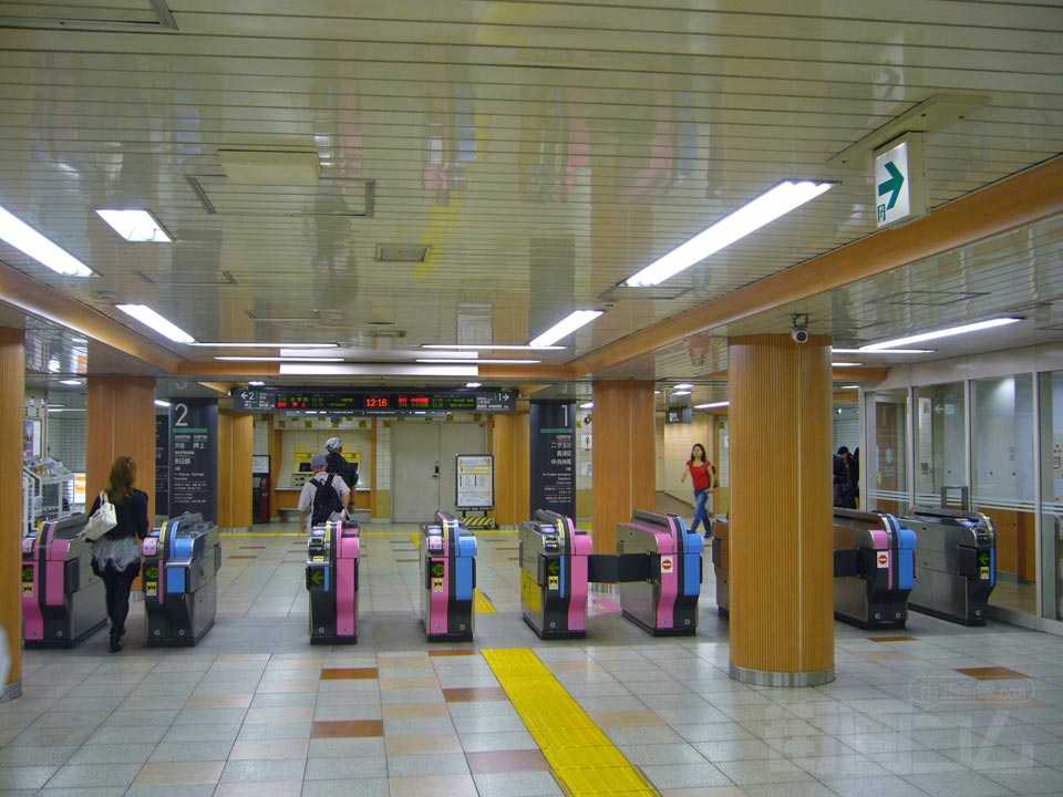 東急三軒茶屋駅改札口