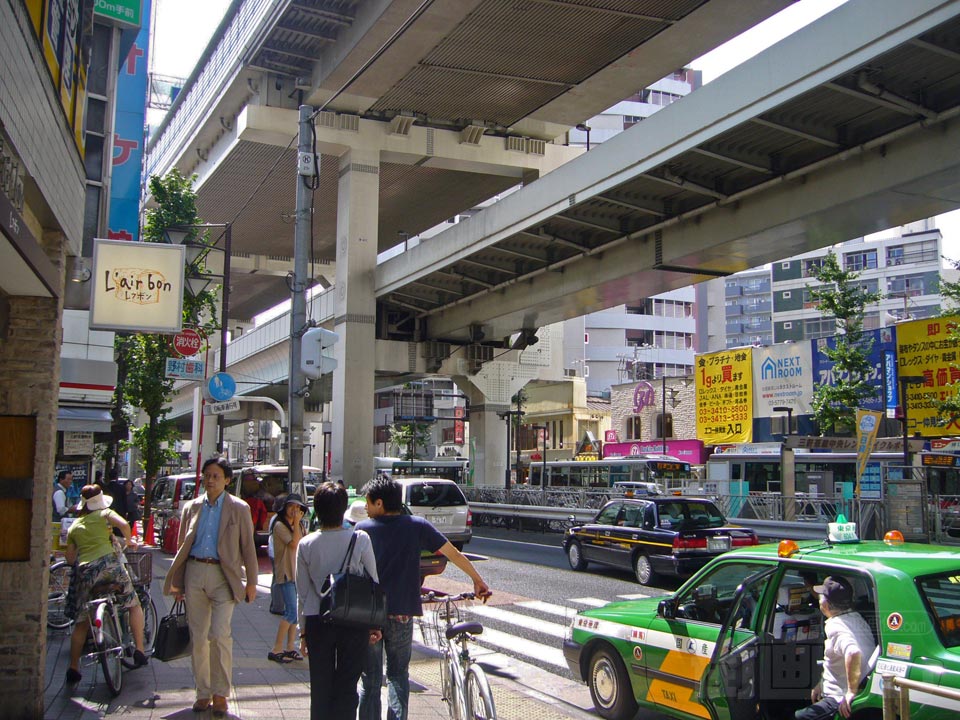 玉川通り(国道246号線)