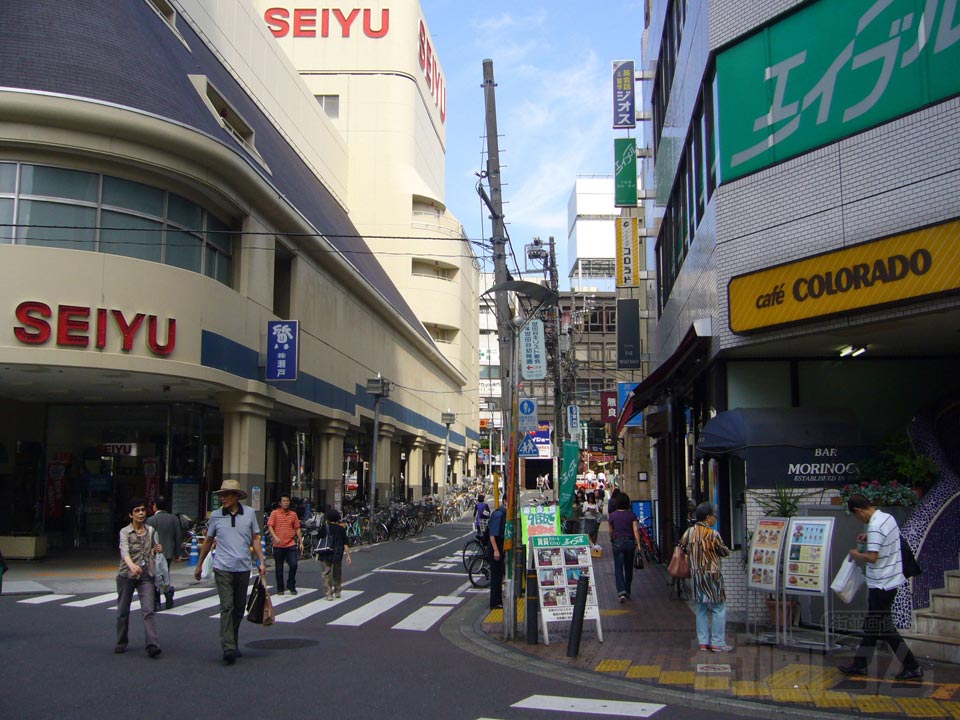 東急三軒茶屋駅前