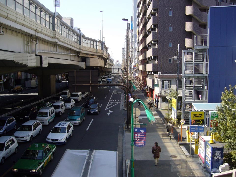 甲州街道(国道20号線)