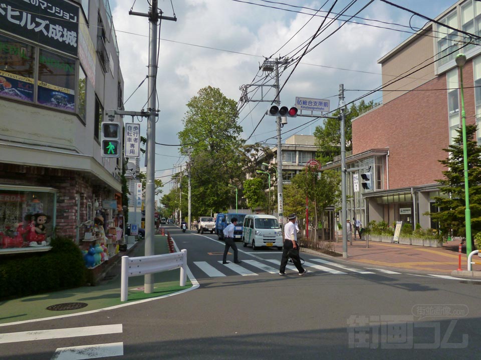 砧総合支所前交差点