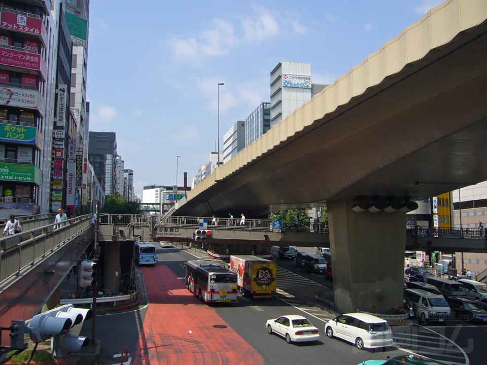 玉川通り(国道246号線)