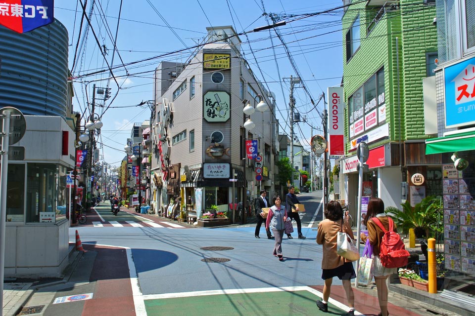 駅前通り写真画像
