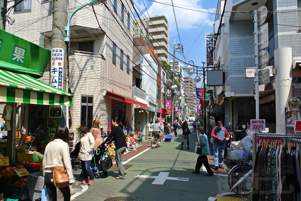 下高井戸駅前通り