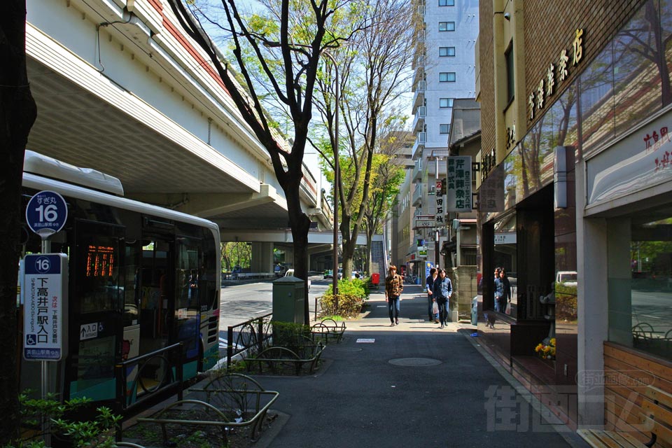 下高井戸駅入口バス停