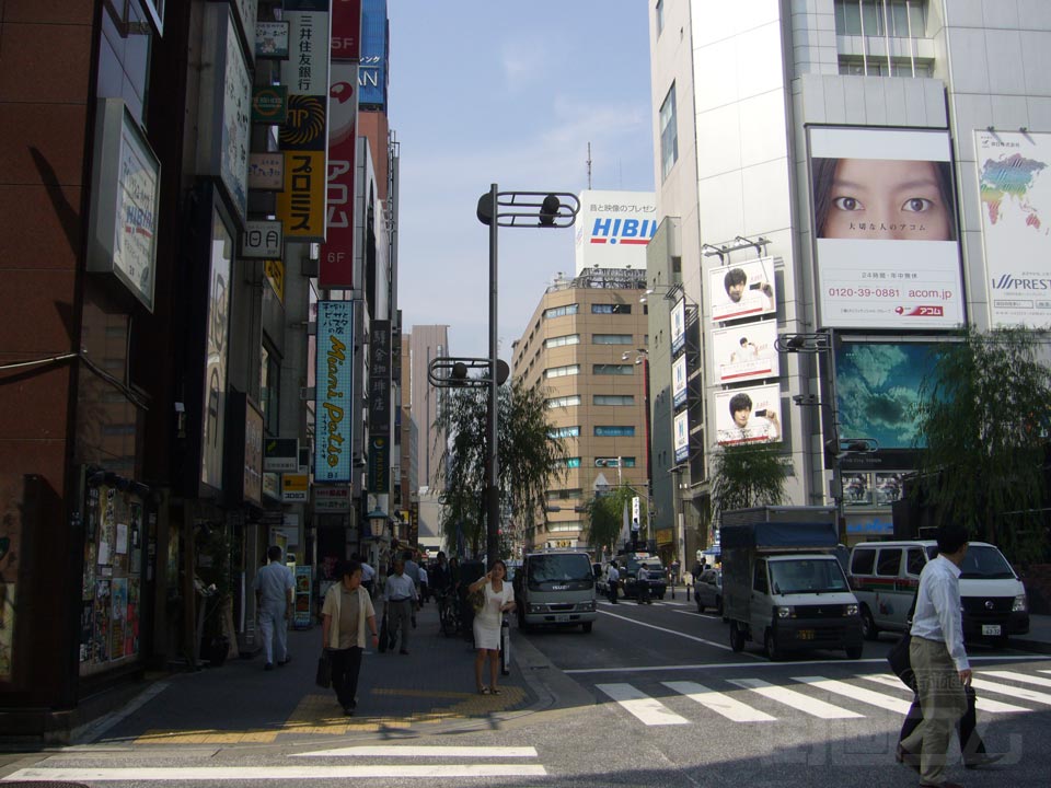 JR新橋駅日比谷口写真画像