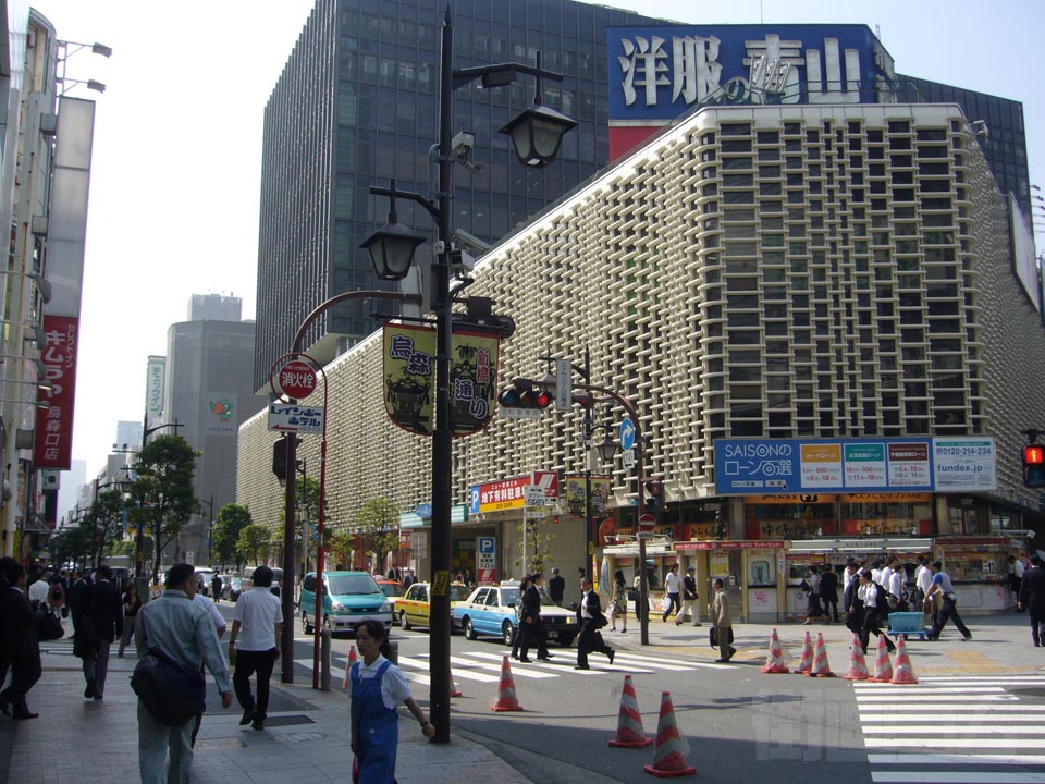新橋烏森通り写真画像