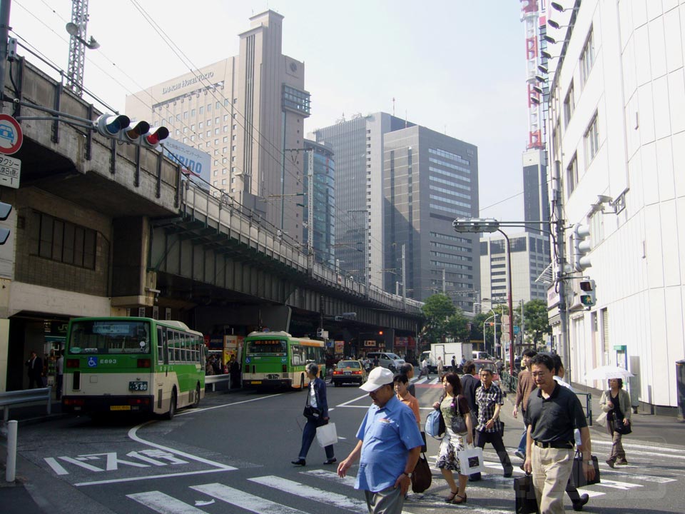 JR新橋駅汐留口写真画像