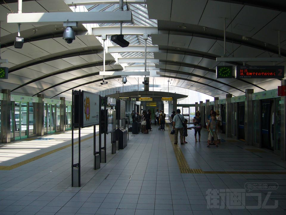ゆりかもめ新橋駅ホーム写真画像