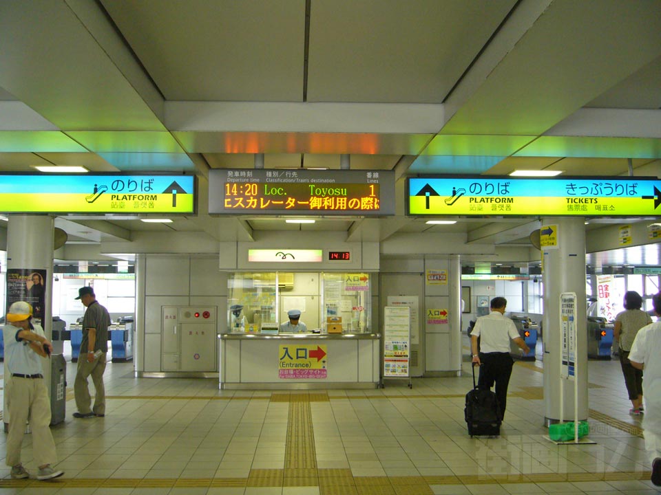 ゆりかもめ新橋駅改札口写真画像