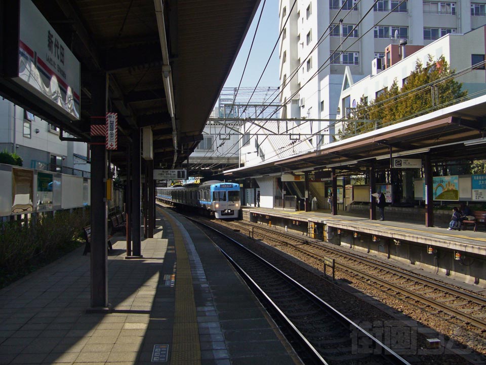 京王新代田駅ホーム写真画像