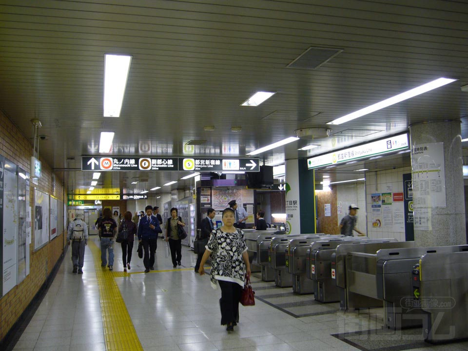 都営地下鉄新宿三丁目駅改札口