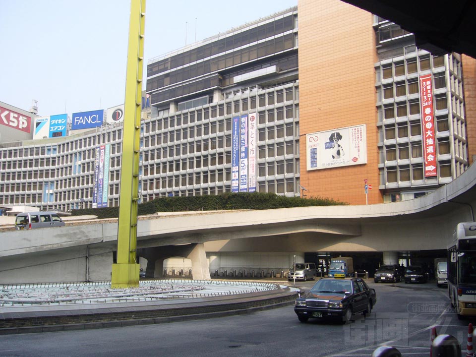 新宿駅西口