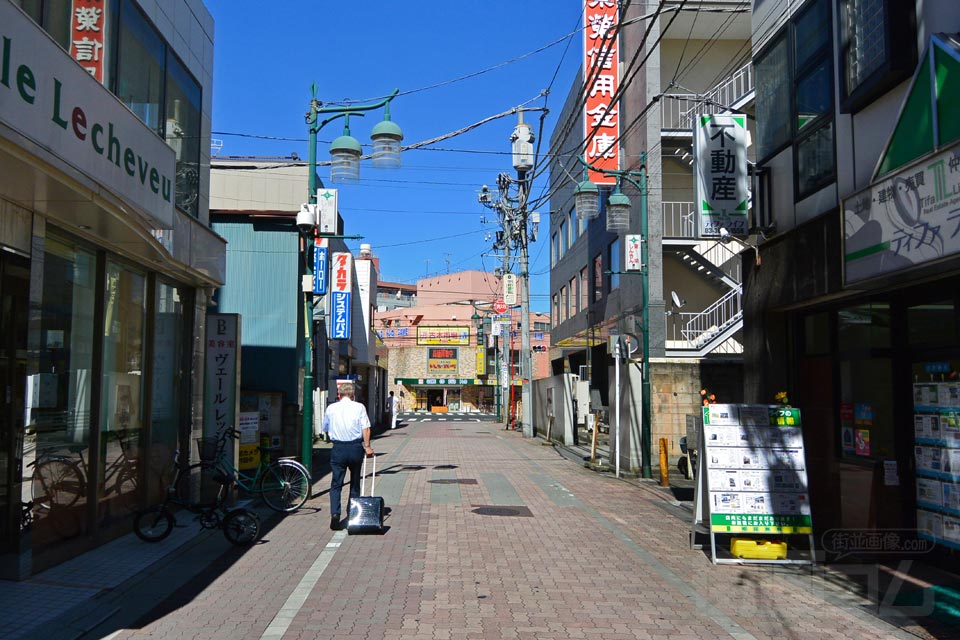 東栄しんきん通り