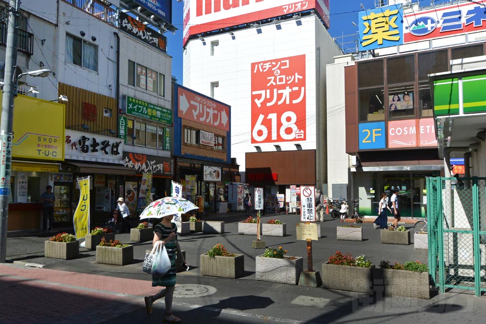 JR新小岩駅北口前