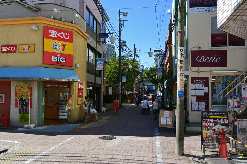 大学通り(新小岩北口商店街)