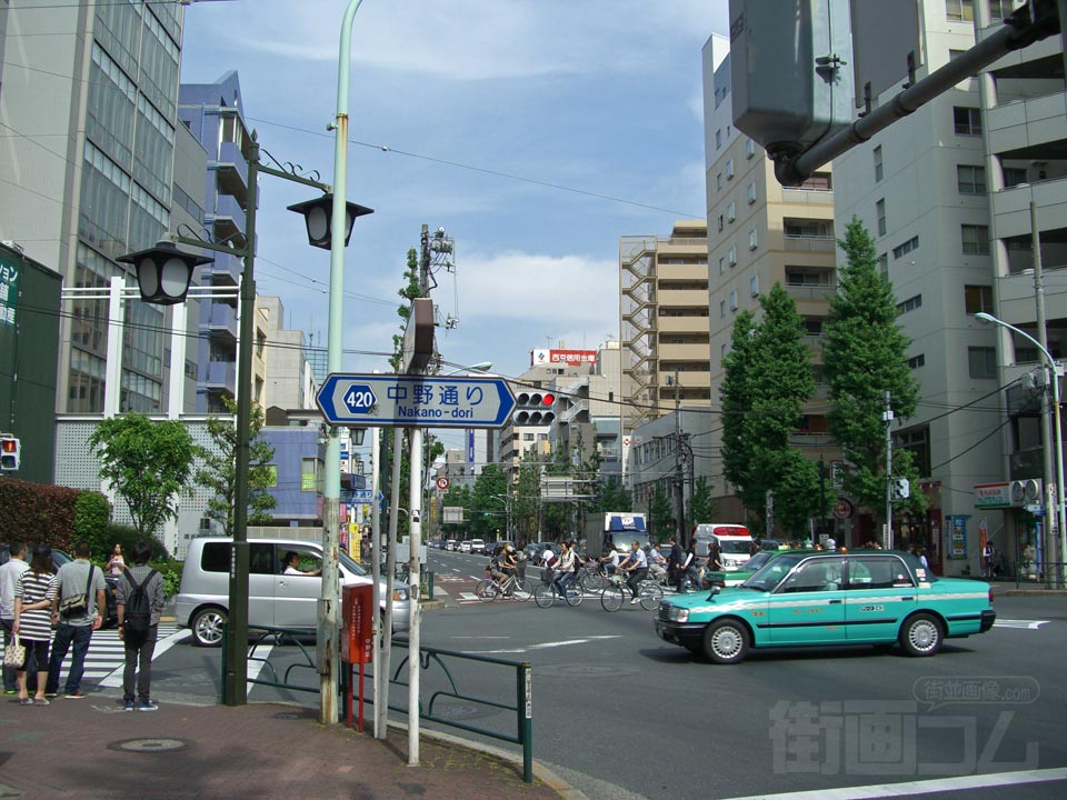 杉山公園交差点写真画像