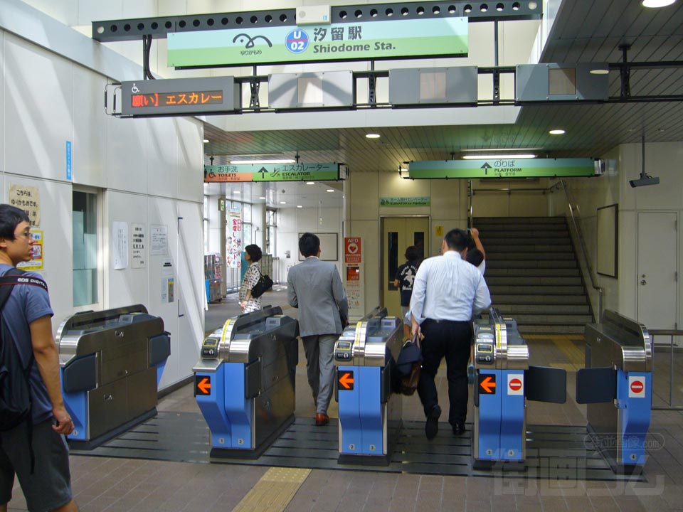 ゆりかもめ汐留駅改札口