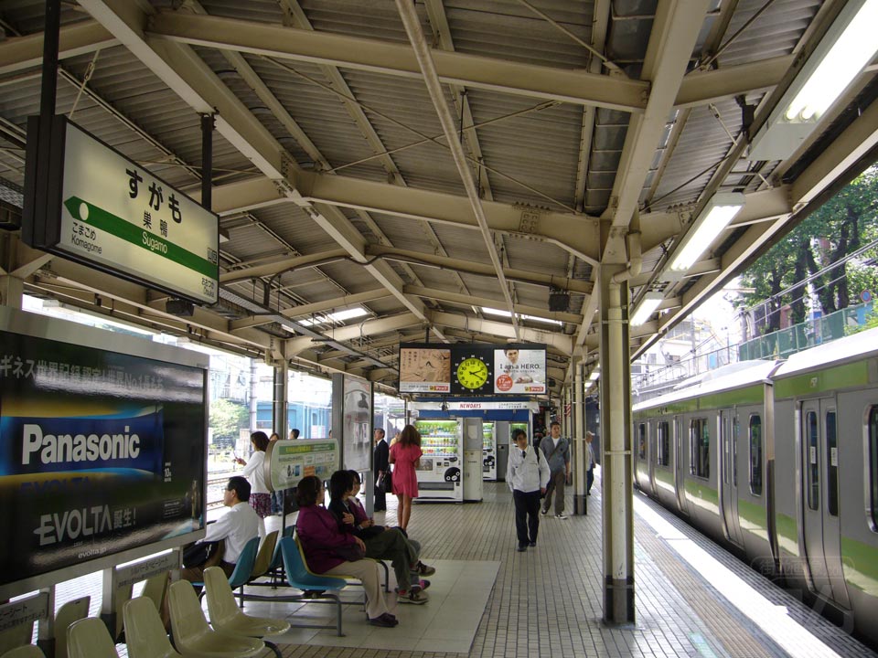 JR巣鴨駅ホーム