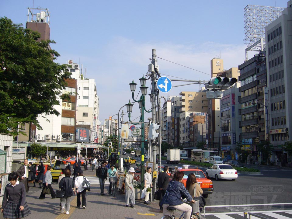白山通り(国道17号線)