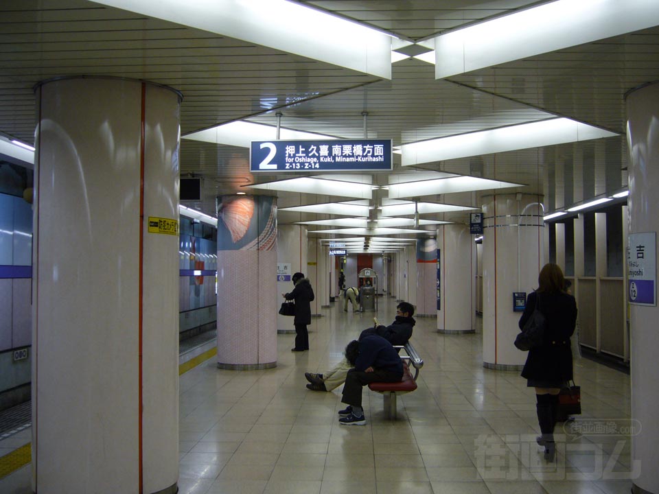 東京メトロ住吉駅ホーム(東京メトロ半蔵門線)
